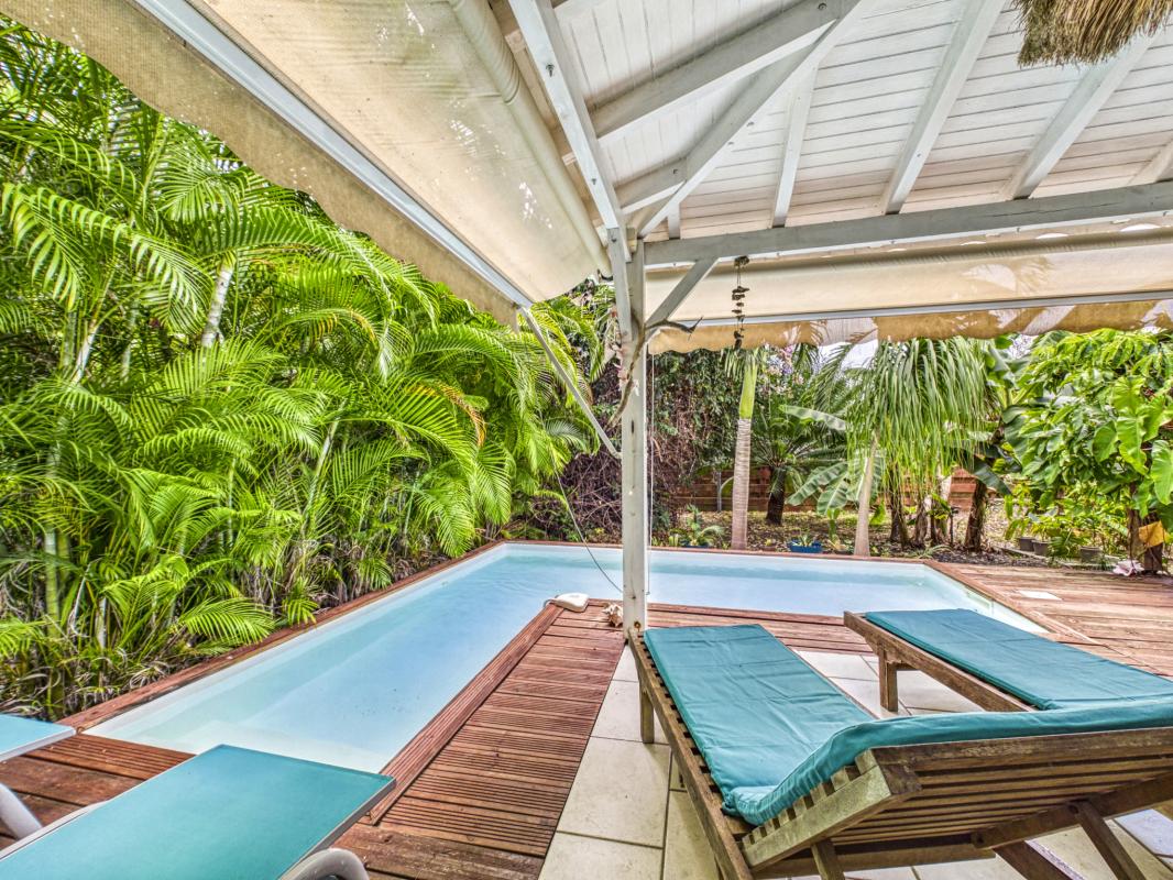 32.location villa avec piscine proche plage St François Guadeloupe